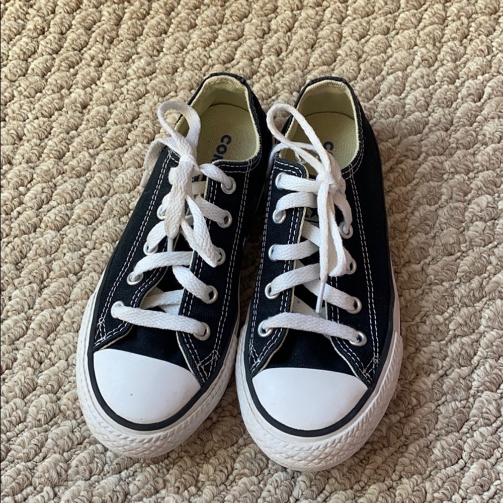 Black converse
